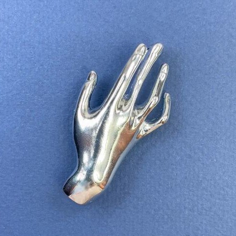 Brooch-pendant 'Hand' - silver-toned metal 27x55 mm+