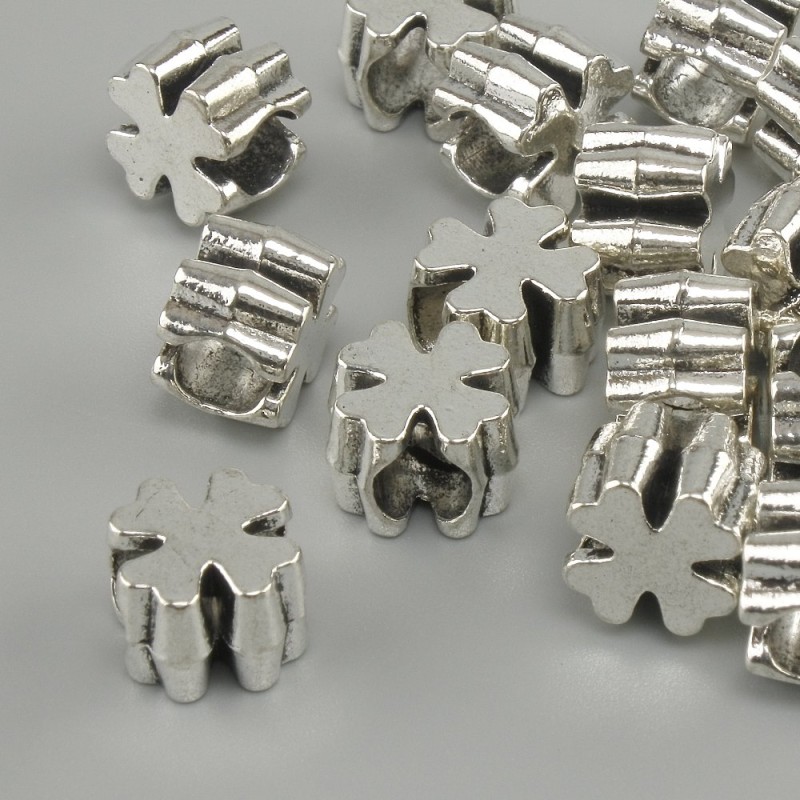 Cross-shaped bead insert, silver-colored metal, 9x9 mm, hole diameter ~4.9 mm, packaging 20 g (~15 pcs)