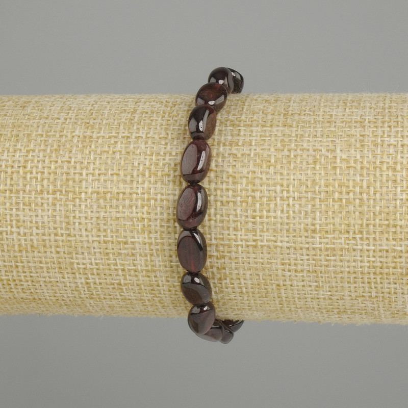 Garnet tumbled bracelet, beads 10×6 mm, 5 mm ±, length 18 cm ±, stretch