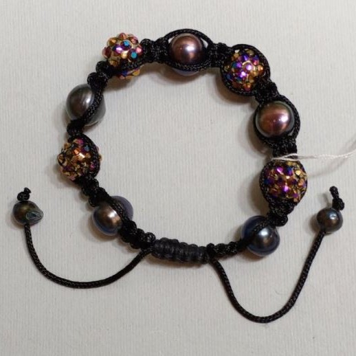 Adjustable drawstring bracelet