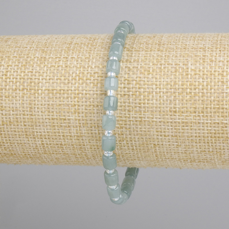 Jadeite Bracelet cylinder, diameter 5x5mm+- seed bead 3mm+-, length 18cm+- stretch