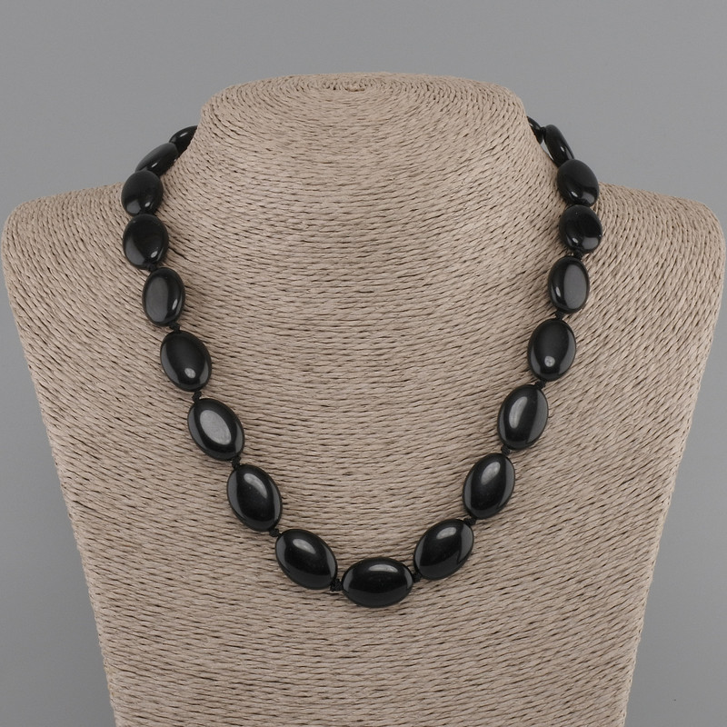 Agate Necklace oval 18x13mm+-, length 45cm+- with clasp