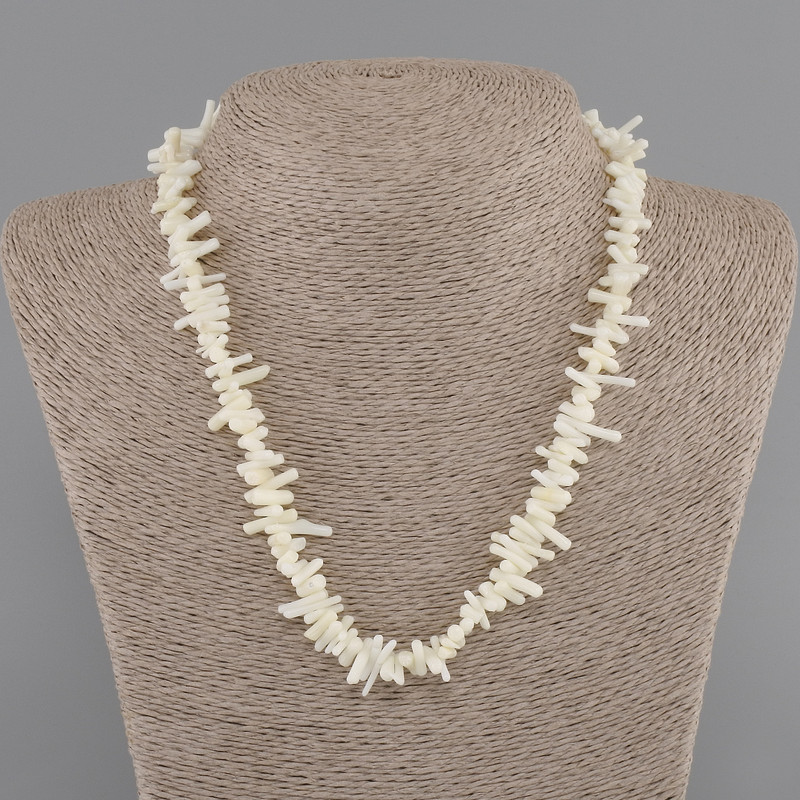 Needle Chip Coral Necklace 8-17×1-3.5 mm, 45 cm length ± with clasp