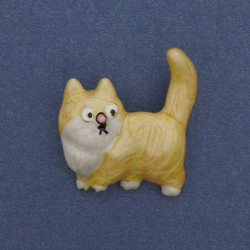 Cat Brooch with Golden Enamel, 31x34 mm+