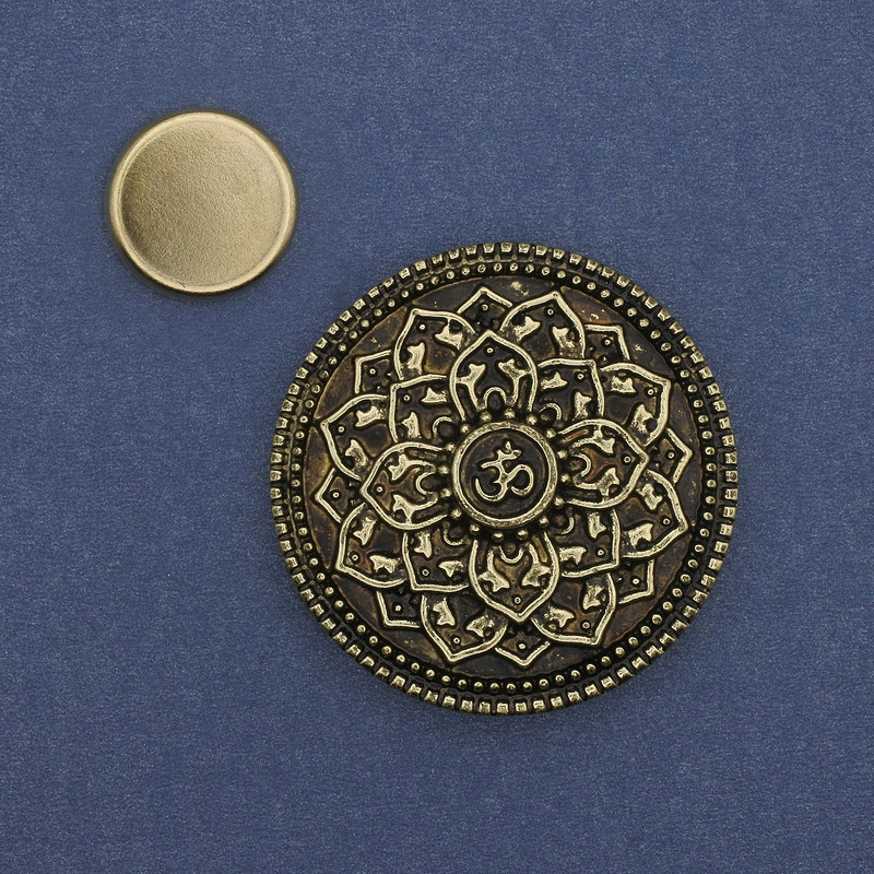 Magnetic Brooch Accent Antique Gold Color, Gold-Tone Metal, 41mm+