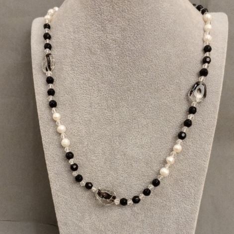 Necklace Assortment of Stones, length 74 cm+