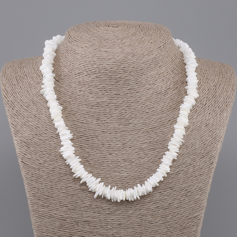 Necklace of unpolished Scarf Shell chips, diameter 8-12×1.5-2 mm, length 45 cm ± with clasp