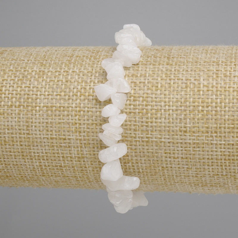 Bracelet with White Quartz Chips, diameter 6-12×4-6 mm, length 18 cm, stretch