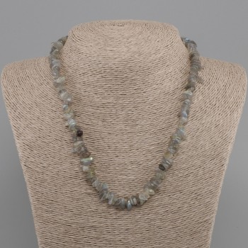 Labradorite chips necklace, diameter 6-9×2.5 mm ±, length 45 cm with a 5 cm extender chain