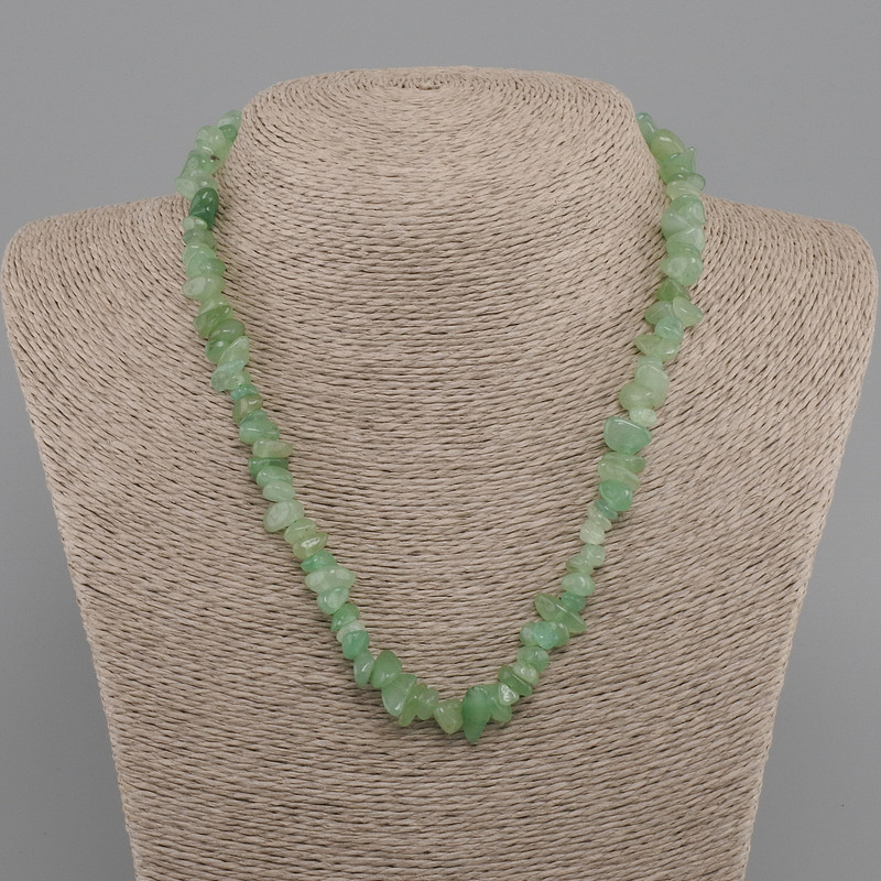 Nephrite chip necklace, diameter 7-8 mm, 5x2-6 mm +/-, length 45 cm with a 5 cm extender chain