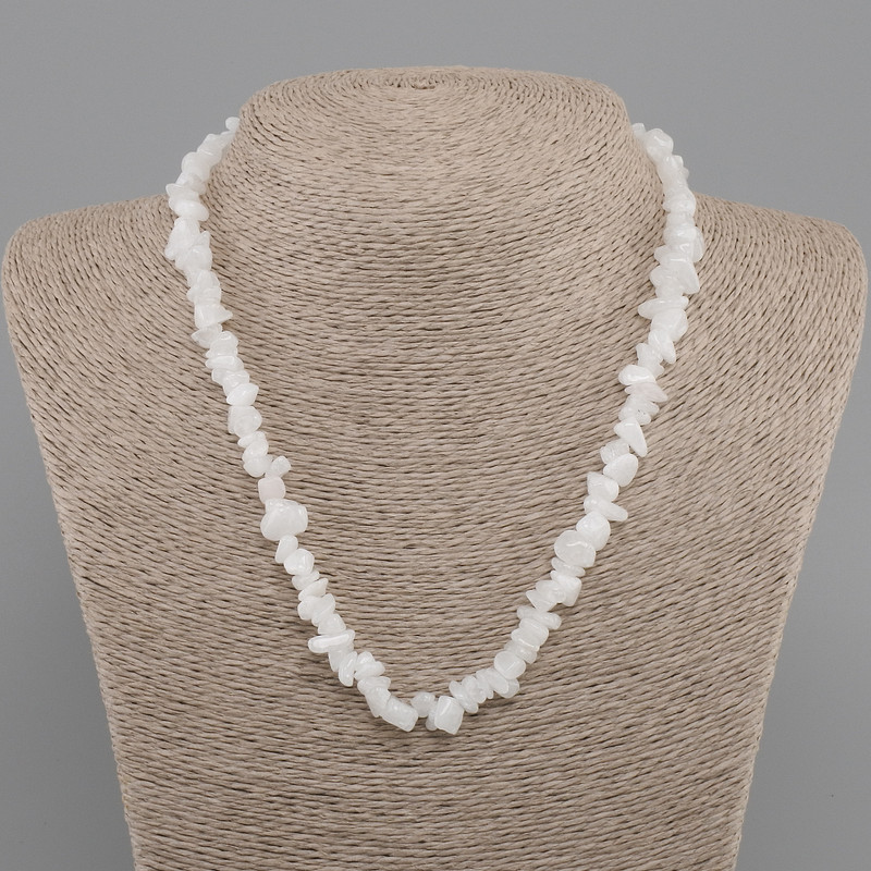 Necklace of White Quartz Chips, diameter 7-12×3-7 mm ±, length 45 cm + 5 cm extender chain