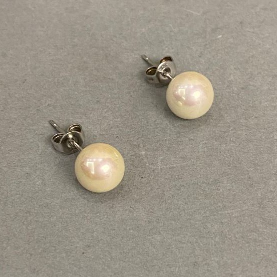 Maiorka stud earrings