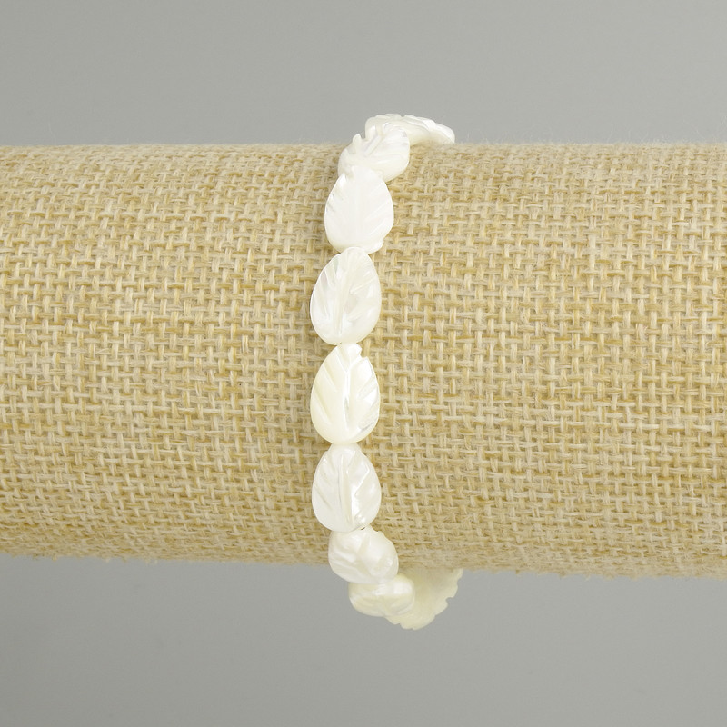 Leaf-shaped Mother-of-Pearl Stretch Bracelet, 12×8 mm, 18 cm long