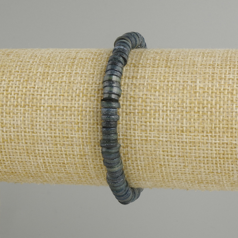 Bracelet with Scafarka shell rondelle beads, diameter 6×1, 5-2 mm ±, length 18 cm ±, stretch