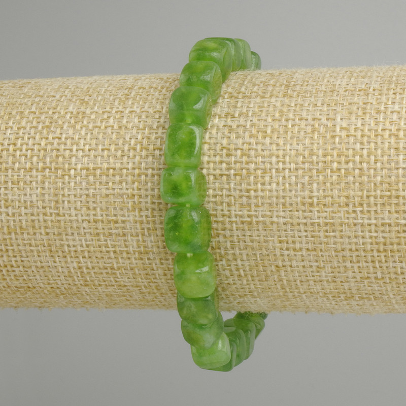 Chrysolite Cube Bracelet, cubes 8-10×8 mm, 18 cm length, stretch