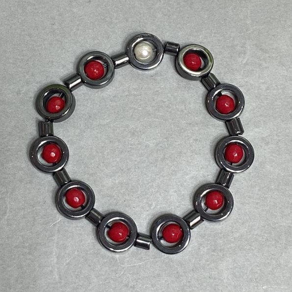 Bracelet Coral, faceted beads 5mm+-, Hematite near 12mm+-, length 18cm +-, stretch