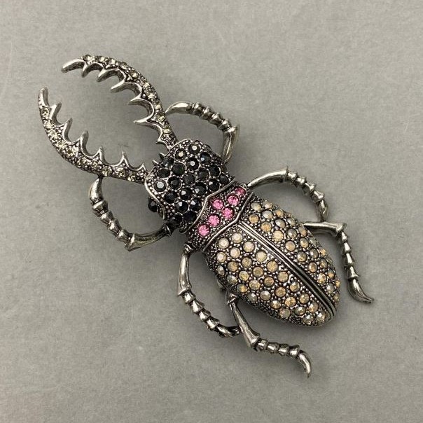 Brooch: May Beetle with Rhinestones, Silver Metal 37×78 mm