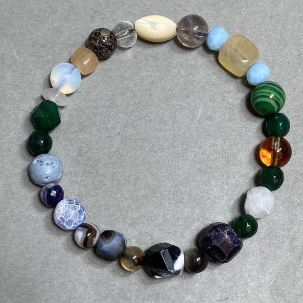 Bracelet Assortment Agate Malachite Bead 8mm+- Citrine Cube 5mm+-8mm+-, length 18cm +- stretch