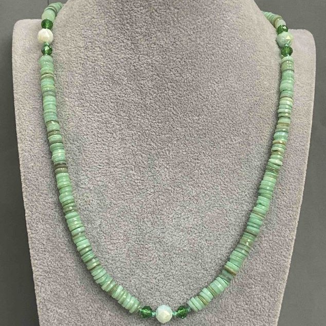 Long Necklace with Scalloped Shell Scarfarca Rondelle 6×2mm+- Czech Crystal Faceted Bead 8mm, length 90cm +
