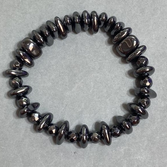 Hematite Beaded Bar 12×4–8 mm, faceted balls 6 mm, length 18 cm, stretch
