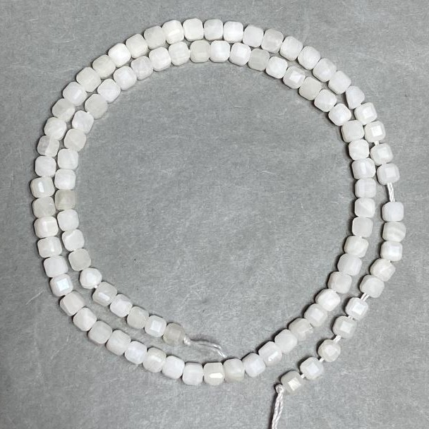 Adularia Faceted Cube Beads, 4×4 mm, drilled on thread, length 38 cm