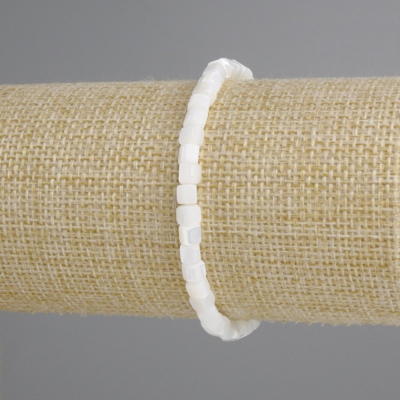 Mother-of-Pearl Cube Stretch Bracelet, 4x4 mm, 18 cm length