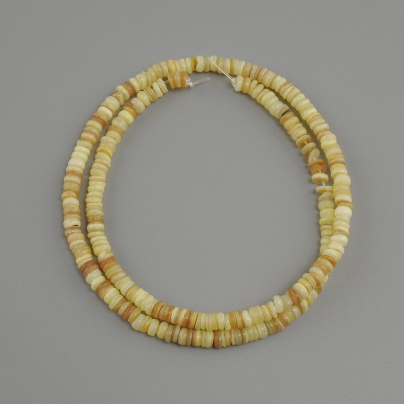 Scarfarka scallop shell beads Rondelle, diameter 4×1.5–2 mm, length 38 cm on thread