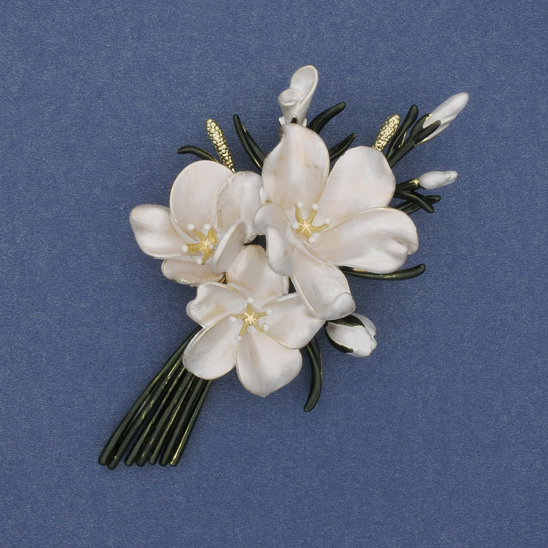 Brooch Pendant Flower white and green enamel 47x80mm+- golden metal