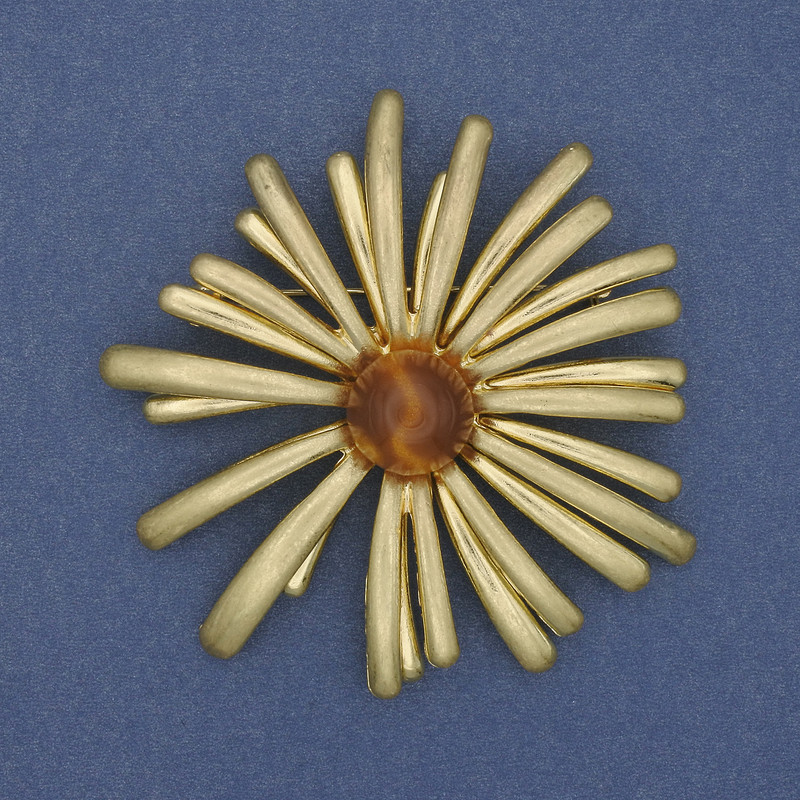 Flower Brooch 65mm+ Golden Metal
