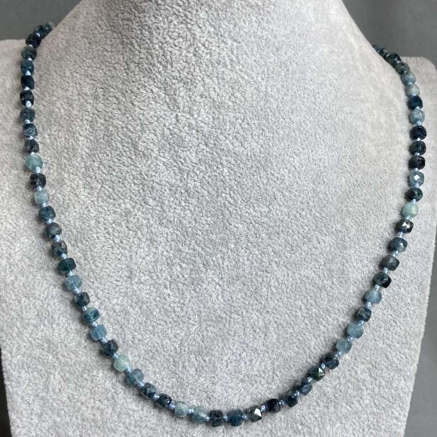 Indigo Turquoise Faceted Cube Beads Necklace 4x4mm, 50cm length, stretch