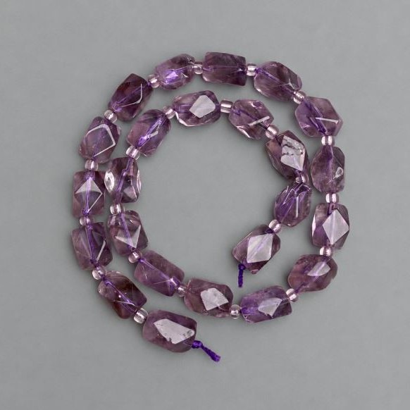 Amethyst Beads faceted tumbled stones, diameter 14x8-9, 5 mm+- seed beads 3 mm+-, length 39 cm+