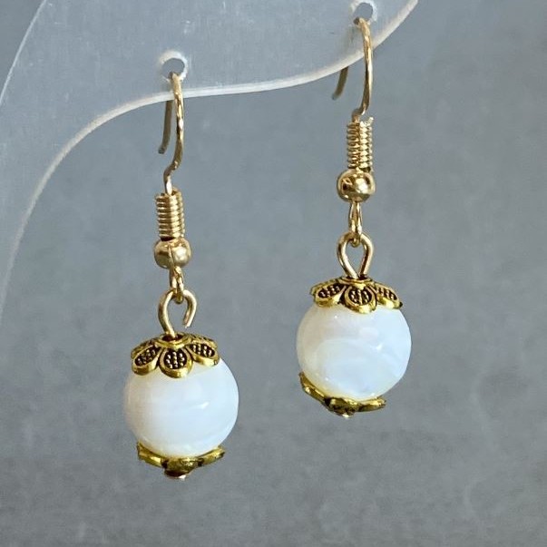 Earrings Pearl smooth bead 10mm +- , length 33mm +-