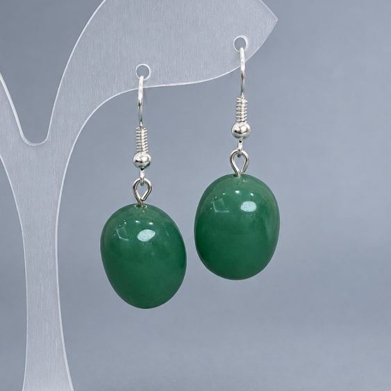 Jade earrings oval, diameter 15x20mm ±, length 40mm ±