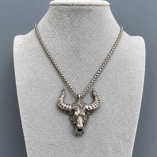 Pendant Bull Head 47x44 mm ± metal color dark silver on a chain, length 65 cm