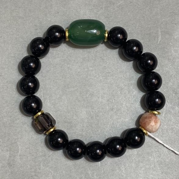 Bracelet Agate smooth bead 10mm± Chrysoprase tumbled 18x13mm±, length 18cm± stretch