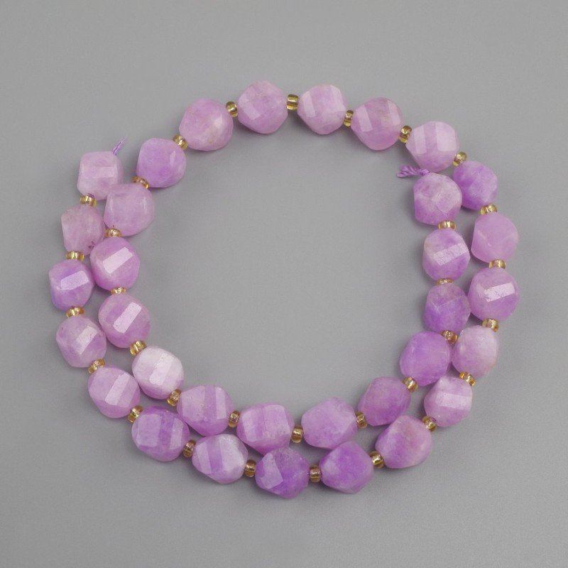 Lavender Amethyst faceted rhombus beads, diameter 10x9 mm+-, seed beads 3 mm+-, length 37 cm+