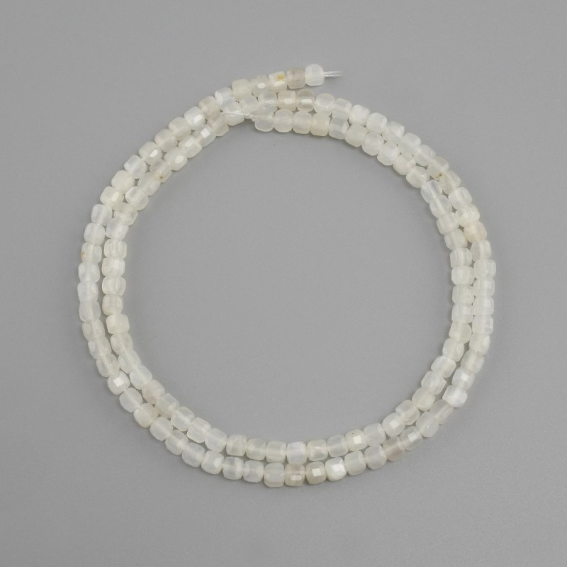 Moonstone Adularia faceted cube beads, diameter 3x3 mm +/-, length 39 cm +/-