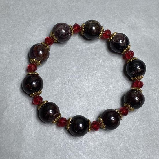 Garnet bracelet bead 13 mm +- Czech crystal, length 18 cm +- stretch