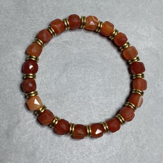 Bracelet Nephrite Moshan faceted cube 7mm+-, length 18cm +- stretch