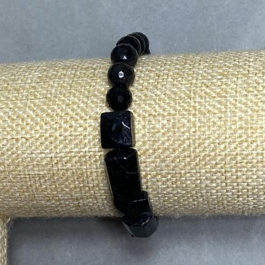 Agate bracelet faceted bead 8mm ± Tourmaline rough cut 11-14x10mm ± length 18cm ± stretch