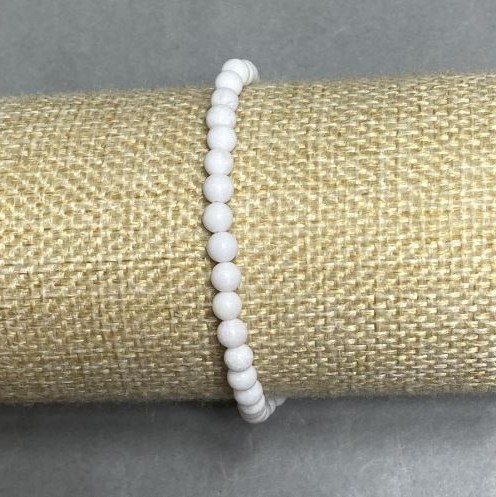 Agate bead bracelet 4.5mm+- round, length 18cm+- stretch