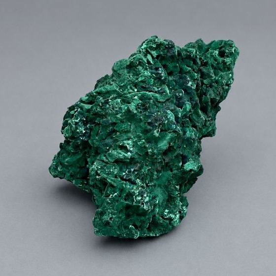 Souvenir mineral Malachite with fibrous-radial structure weight 521 g 118x66x58 mm+