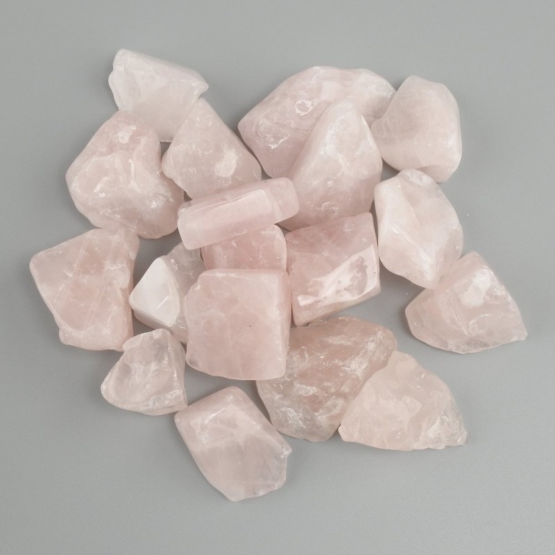 Natural pink quartz, processed stone, diameter 17-25×17-20mm ± (assorted sizes) (Price per 100 g)