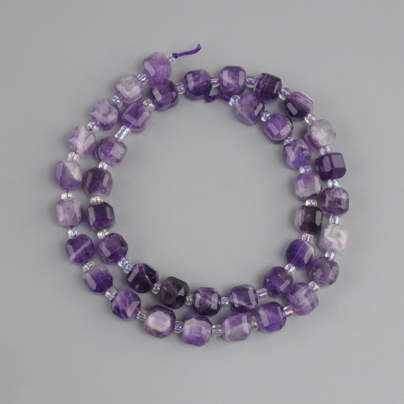 Amethyst beads faceted cube 7x7 mm ± seed beads 3 mm +- , length 37 cm +