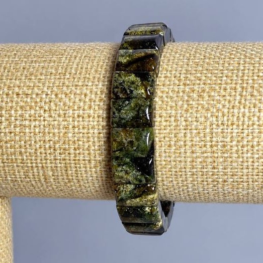 Bracelet Green Garnet Grossular natural stone smooth links, diameter 13x9 mm +- , length 18 cm +- stretch