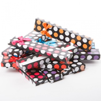 Clearance! Gift box for jewelry 7-3 21 / 4, 5 / 2 12 pcs (inside there are yellow spots on the foam)