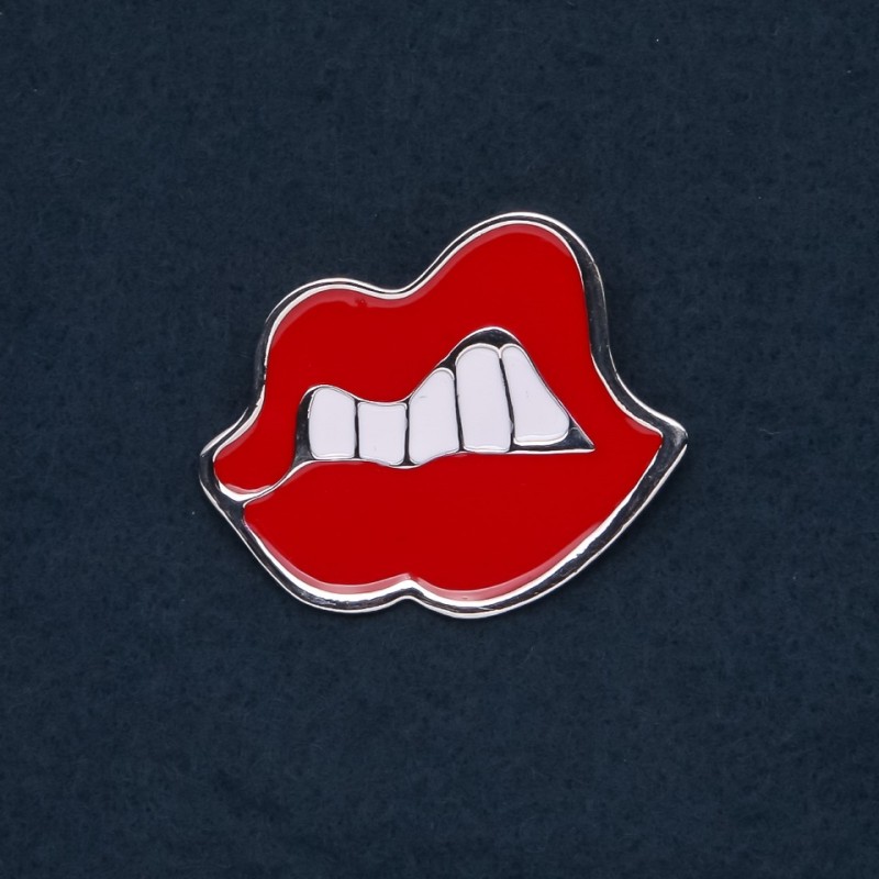 Sale! Brooch 'Lips' 46×37 mm