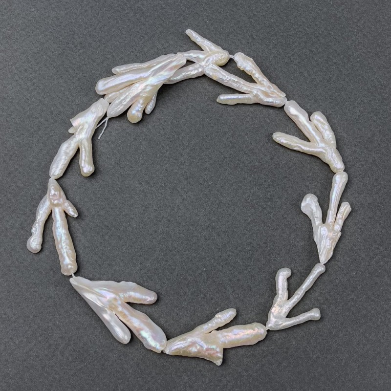 Natural baroque pearl beads on a strand with gasoline iridescence, warm tone, diameter 21x38 mm, length 38 cm (±)