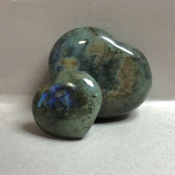 Labradorite heart-shaped souvenir stone, assorted sizes (price per 100 g). Weight from 110 g