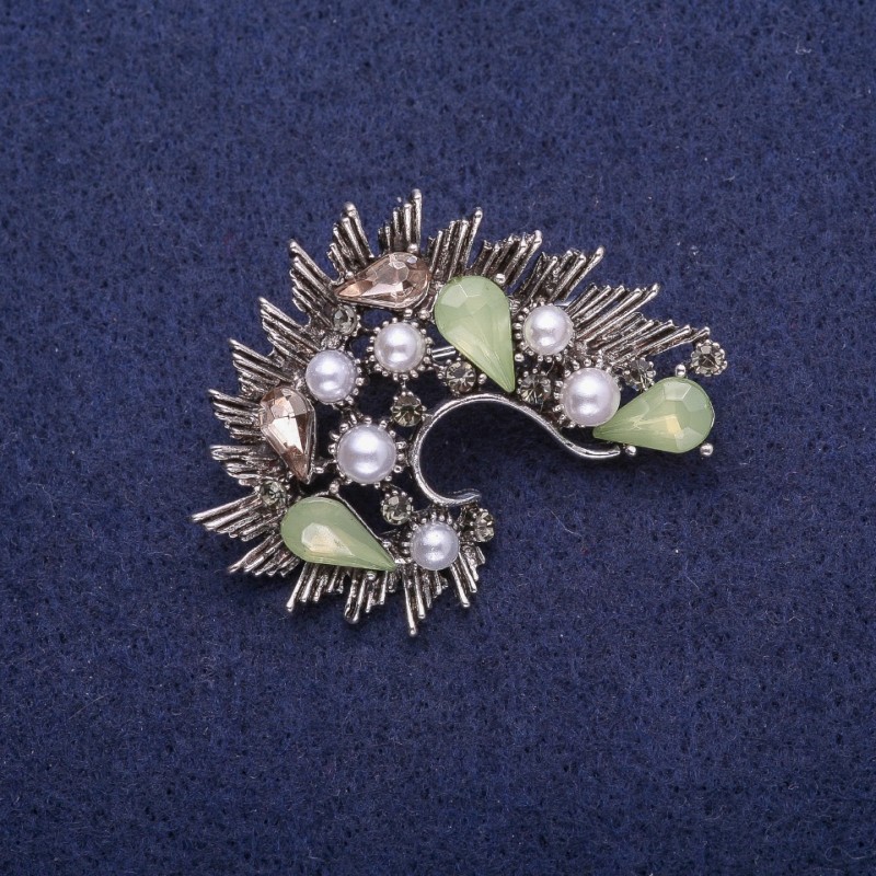 Sale! Accent Brooch with Green Crystals and Pearls, Silver-Tone Metal 35x45mm